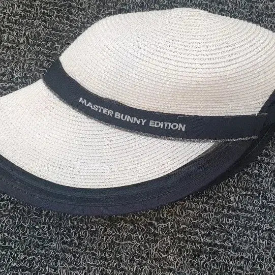 [BUNJANG] Master Bunny Edition Women's Bucket Hat (Size 56) / 여성 마스터바니 에디션 벙거지 모자56