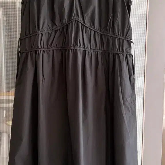 [BUNJANG] Uniqlo Women's V-Neck Long Dress / 가격인하 새상품) 유니클로 여자 롱원피스
