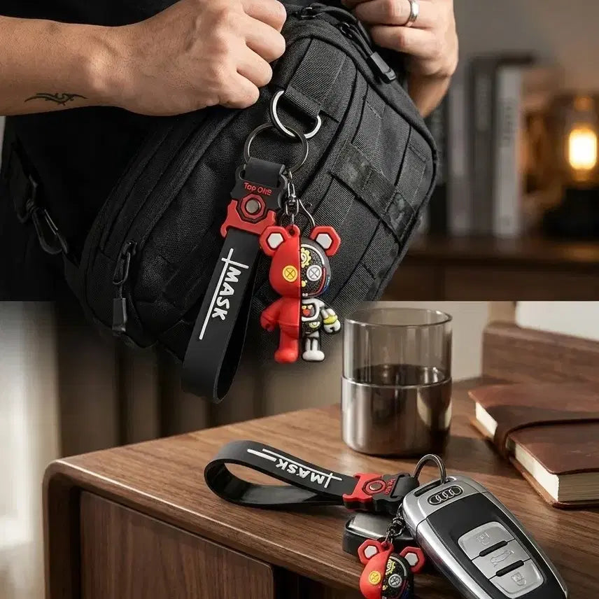 [BUNJANG] Two-Tone Bear Robot Keyring (Red/Black) / 반반 곰돌이 로봇 키링 (빨강/블랙)