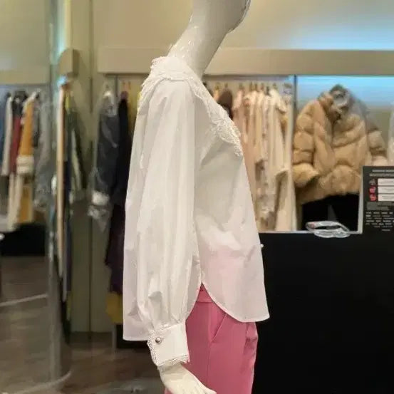 [BUNJANG] Ozoc Lace Collar Blouse / 오즈세컨레이스 칼라 블라우스