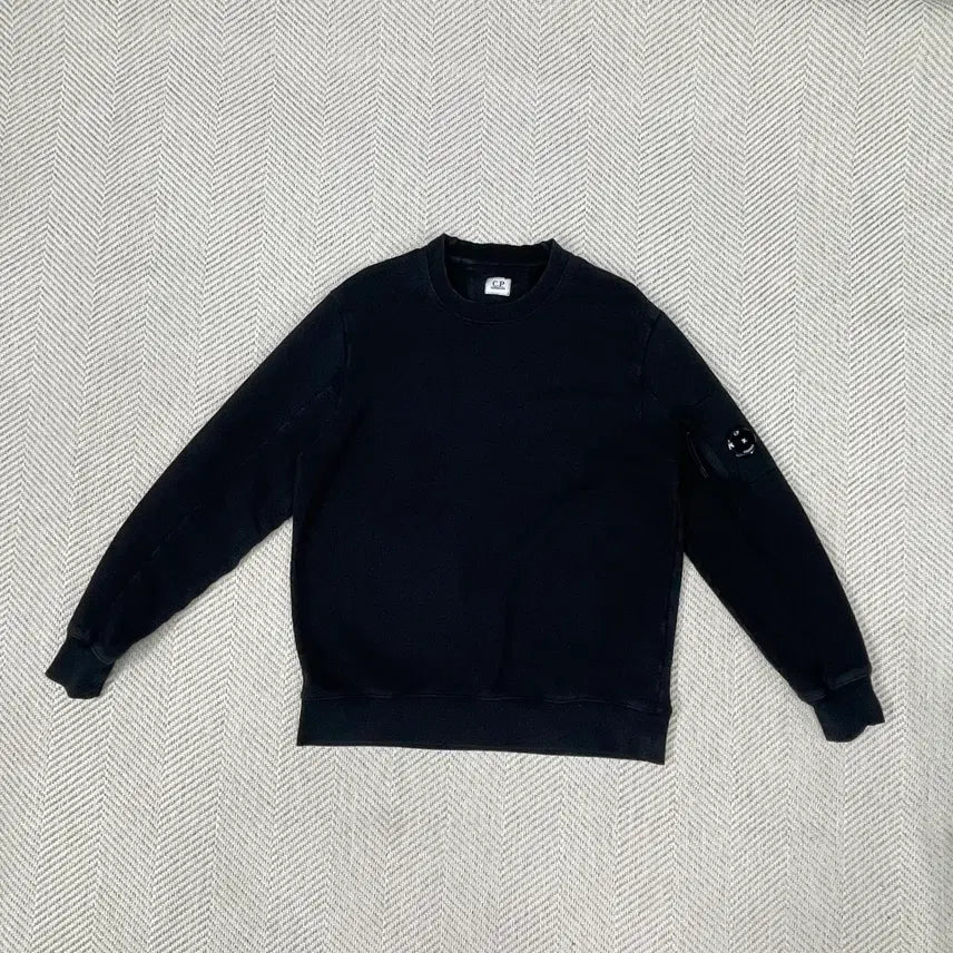 [BUNJANG] CP Company Lens Logo Sweatshirt / CP컴퍼니 렌즈 와펜 맨투맨