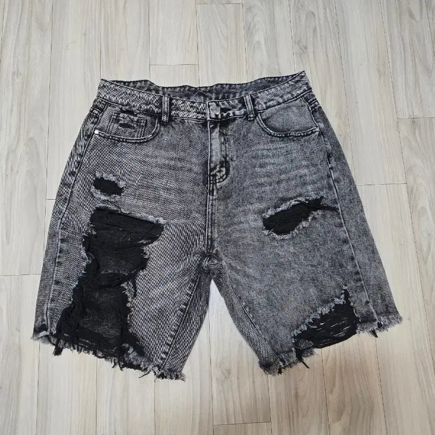 [BUNJANG] Distressed Denim Pants XL / 찢청바지