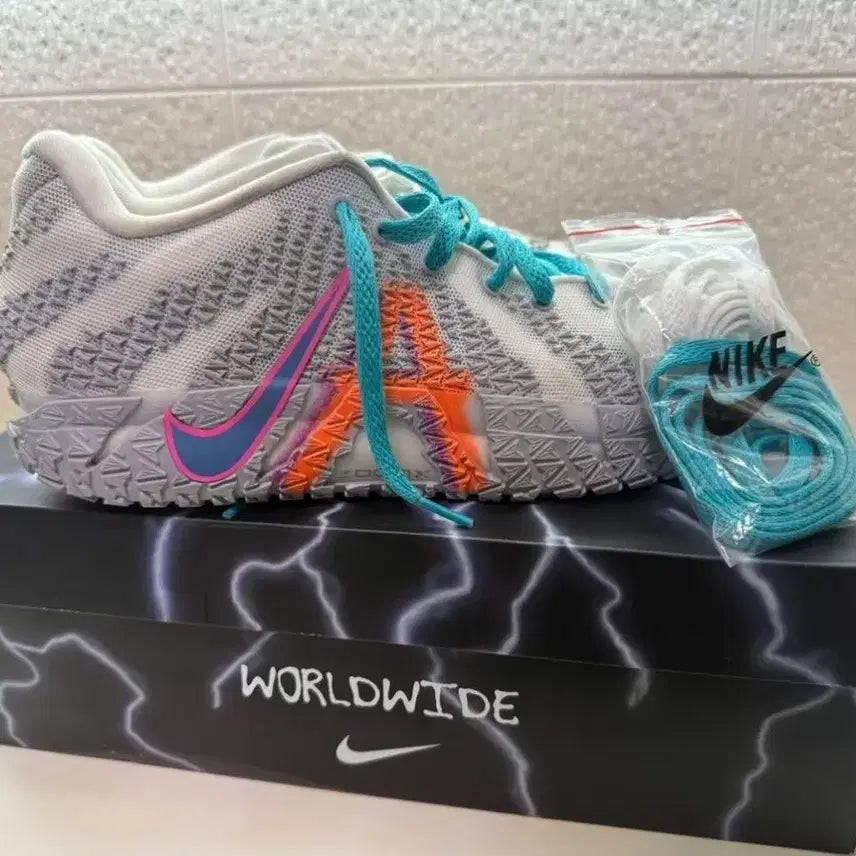 [BUNJANG] Nike LeBron 20 Basketball Shoes (Size 285) / 자3 농구화 285
