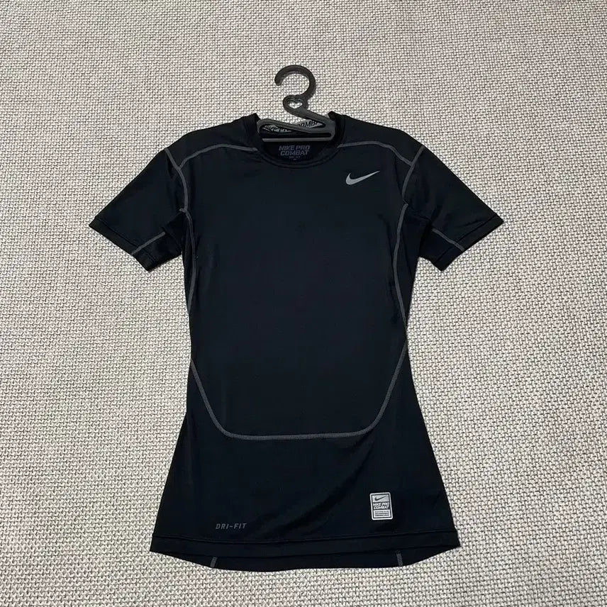 [BUNJANG] Nike Pro Combat Men's Short Sleeve T-Shirt L / L 나이키 프로 콤뱃 기능성 반팔티 B.8189