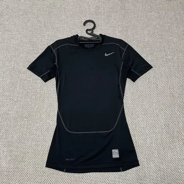 [BUNJANG] Nike Pro Combat Men's Short Sleeve T-Shirt L / L 나이키 프로 콤뱃 기능성 반팔티 B.8189
