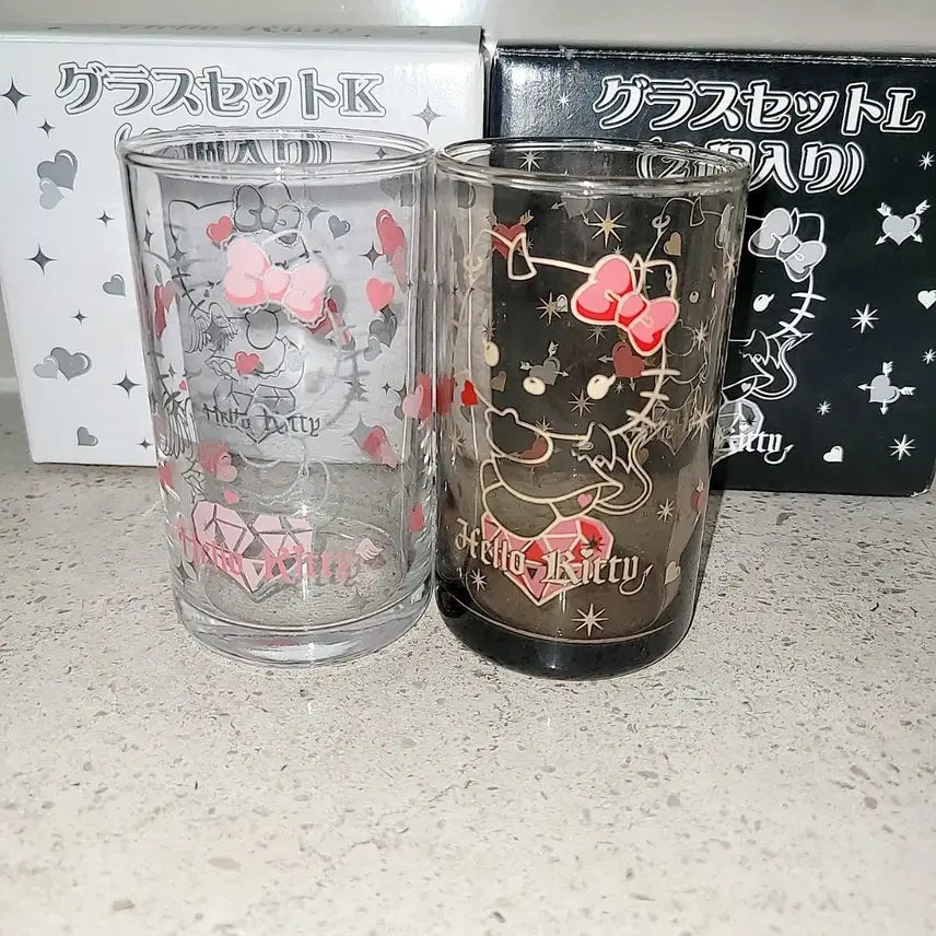 [BUNJANG] Sanrio Hello Kitty Angel & Devil Cup Set / 고전키티 엔젤키티 천사키티 악마키티 컵 세트 천사악마 키티