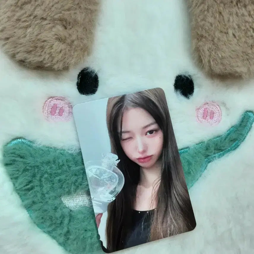 [BUNJANG] IVE Wonyoung IHAEBONG Photocard / 아이브 장원영 아이해봉 들고 있는 포카
