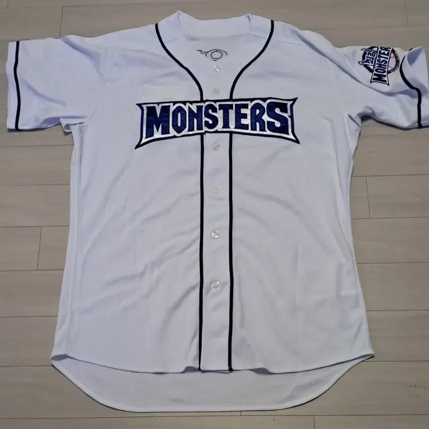 [BUNJANG] Hanwha Eagles Hwang Young-mook Baseball Jersey / 한화이글스 황영묵 최강야구 실착유니폼