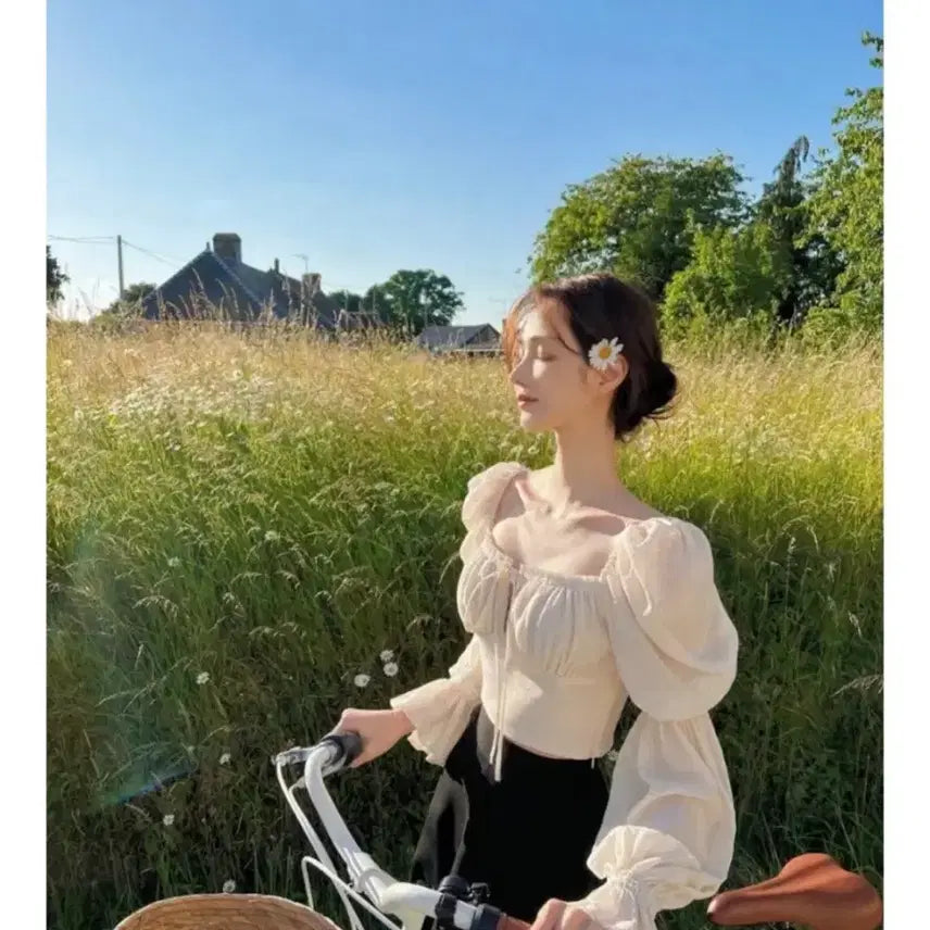 [BUNJANG] Labelle Blanc Le Mans Cropped Blouse (Sealed) / 라벨르블랑 르망 크롭 블라우스 [미개봉]