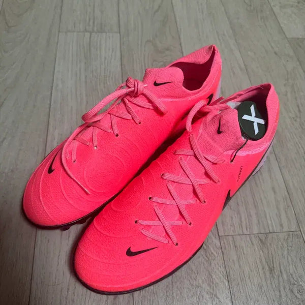 [BUNJANG] Nike Phantom GX2 Pro TF 240 Football Boots - New / 나이키 풋살화 240 / 팬텀 gx2 프로 / 새제품