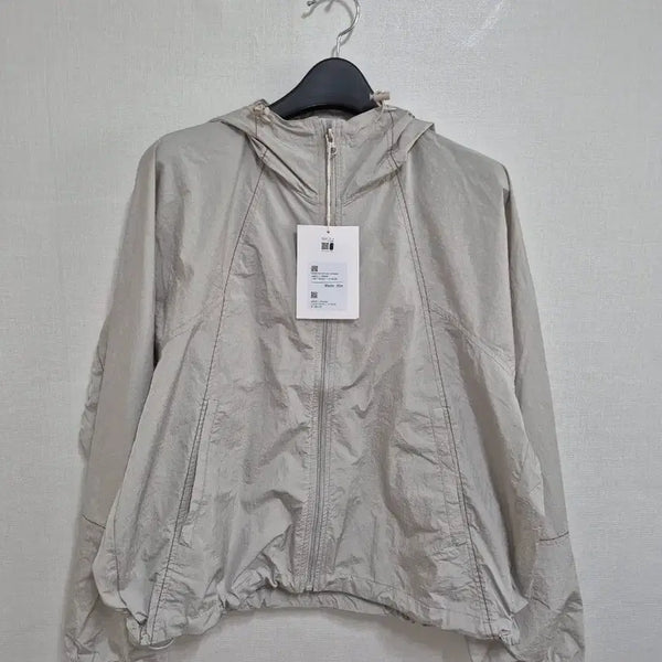 [BUNJANG] Matinkim Cropped Bag Logo Hoodie Windbreaker Jumper / 마뗑킴 크롭 백 로고 후디 바람막이 점퍼
