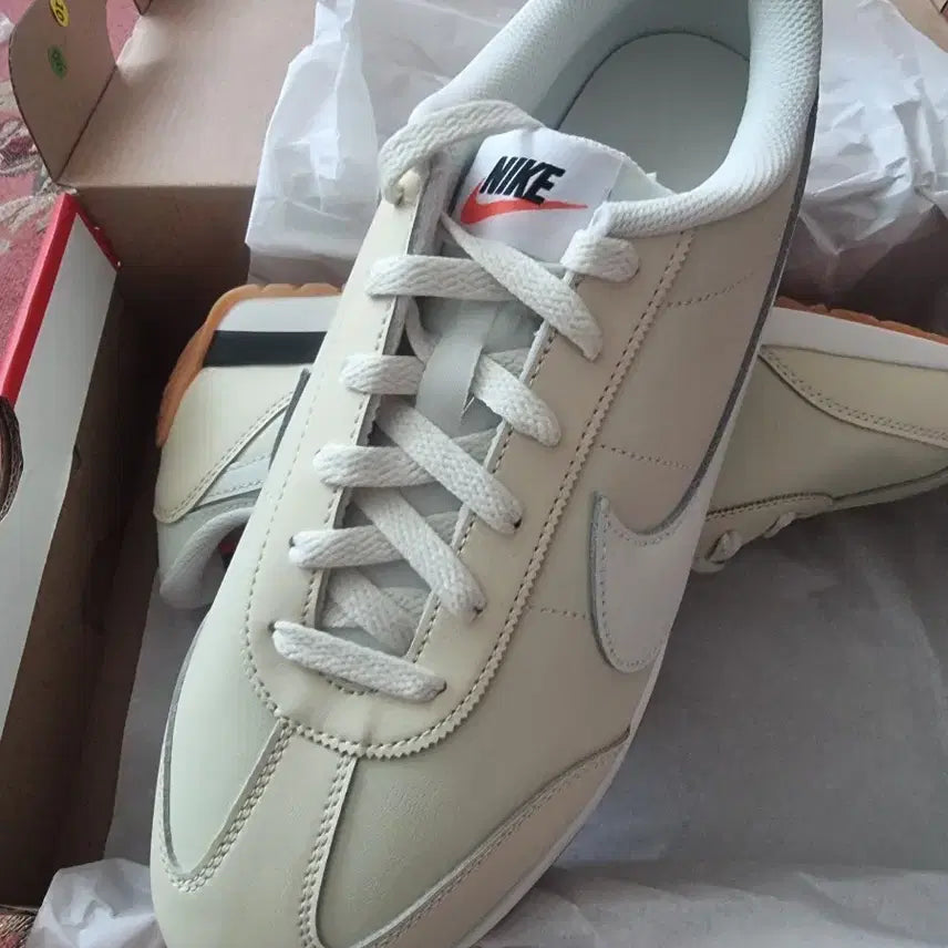 [BUNJANG] Nike Pacific Letter Light Sneakers (Beige) / 나이키 퍼시픽레터 라이트 260,270