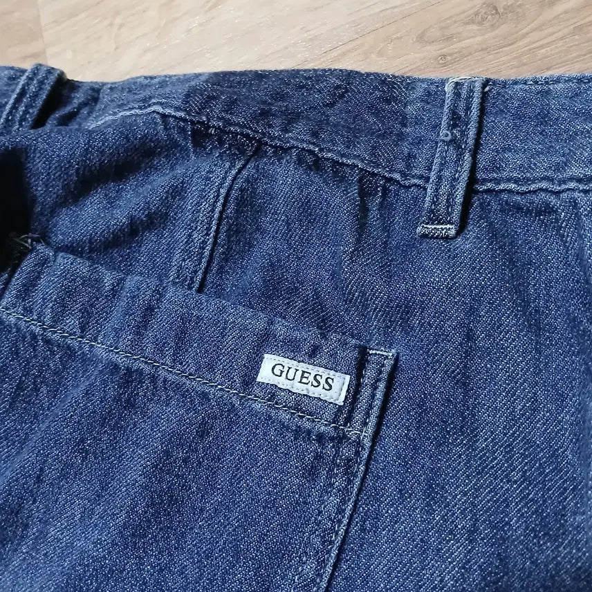 [BUNJANG] Guess Logo Bermuda Denim Shorts / guess 게스 로고 여름용 버뮤다 데님 반바지 청바지