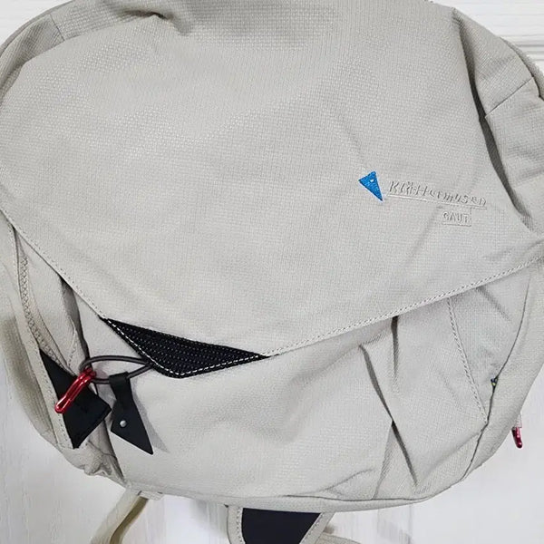 [BUNJANG] Klättermusen Gere Messenger Bag Milk White / 클라터뮤젠 가우트 메신저백 밀크색
