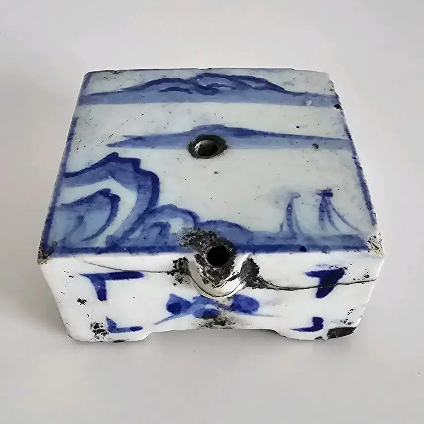 [BUNJANG] Joseon Dynasty White Porcelain Celadon Landscape Square Inkstone Water Dropper / [연적] 조선시대 백자 청화 산수문 사각 연적