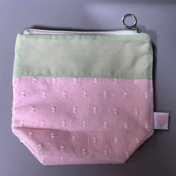 [BUNJANG] I.S. SUMMERLY Pink Strawberry Pouch Wonhee / 아이썸머리 핑크 딸기 파우치 원희 레이