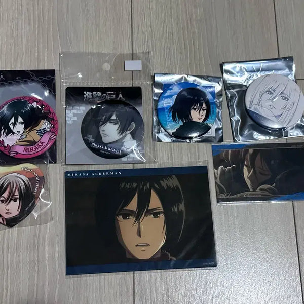 [BUNJANG] Attack on Titan Mikasa Can Badge Photocard / 진격의 거인 미카사 캔뱃지 포카