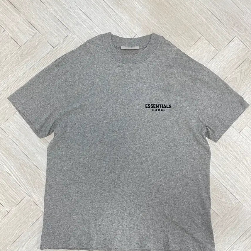 [BUNJANG] Fear of God Essentials The Core Collection T-Shirt Dark Oatmeal L / 피오갓 에센셜 반팔 다크오트밀