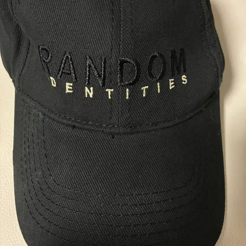 [BUNJANG] RANDOM IDENTITIES Black Hat / RANDOM IDENTITIES 블랙 모자 (새상품)