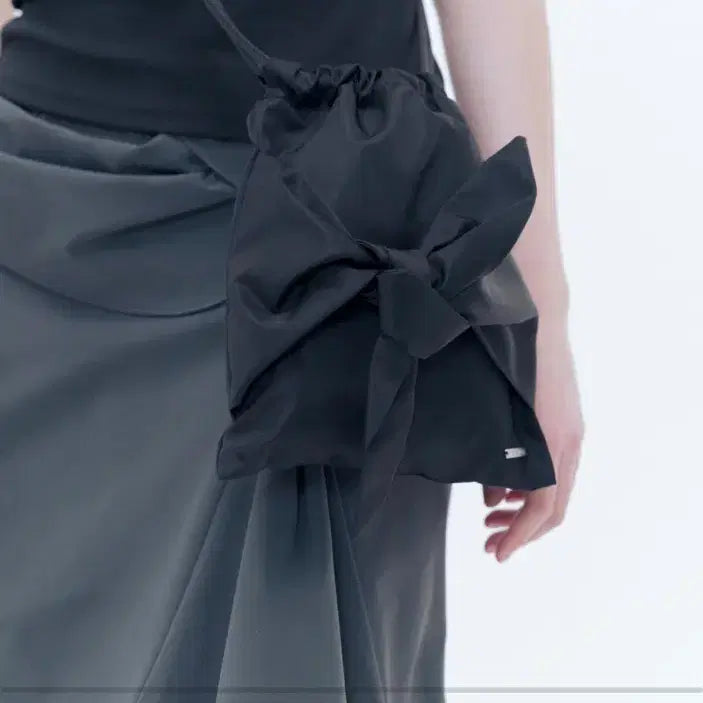 [BUNJANG] Miseki Seoul Ribbon Crossbody Bag / 미세키서울 가방 리본 크로스백