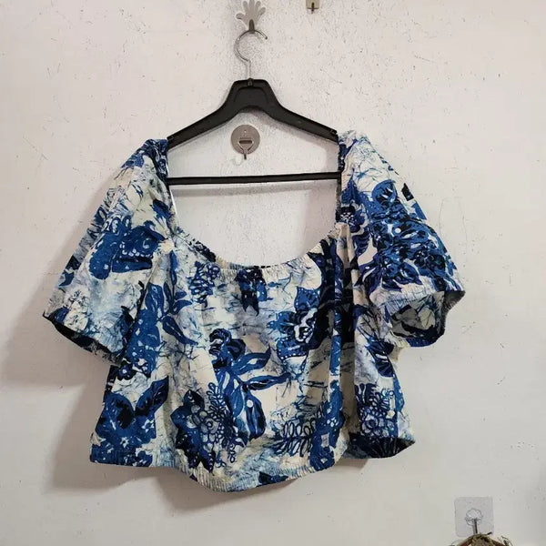 [BUNJANG] Floral Short Sleeve Cropped Blouse / 꽃무늬 반팔 크롭 블라우스