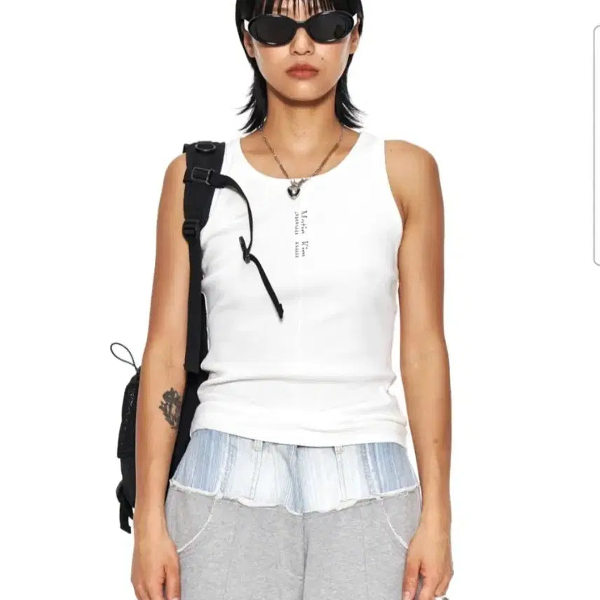 [BUNJANG] Matin Kim Logo Ribbed Tank Top / 마뗑킴 로고 골지 나시