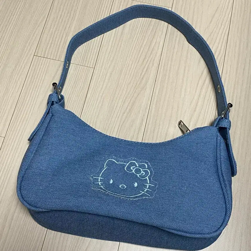 [BUNJANG] Denim Hello Kitty Handbag / 데님 헬로키티 핸드백