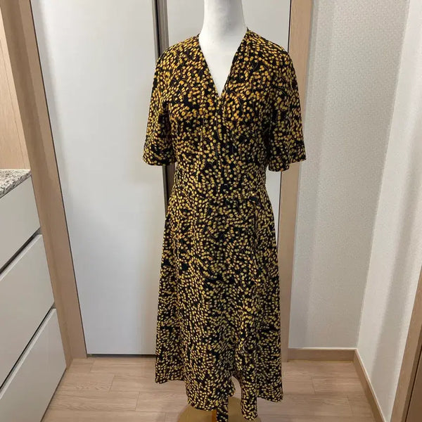 [BUNJANG] Black Yellow Pattern V-Neck Long Dress / 블랙 옐로우 패턴 원피스