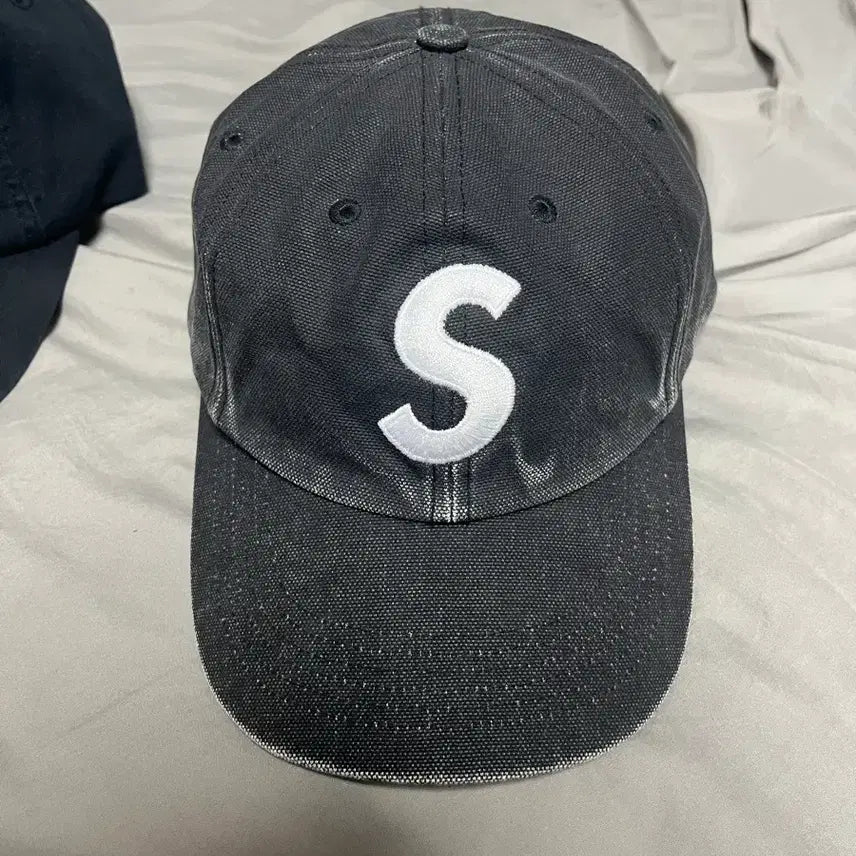[BUNJANG] Supreme S Logo Pigment Cap Black / 슈프림 S로고 피그먼트 캡