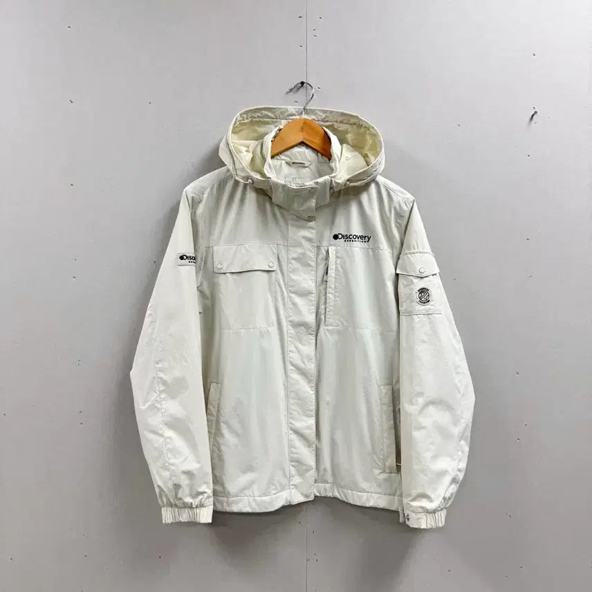 [BUNJANG] Discovery Expedition Mountain Cook Windbreaker Dark Ivory / 여성 100 / 디스커버리 마운틴쿡 바람막이 다크아이보리
