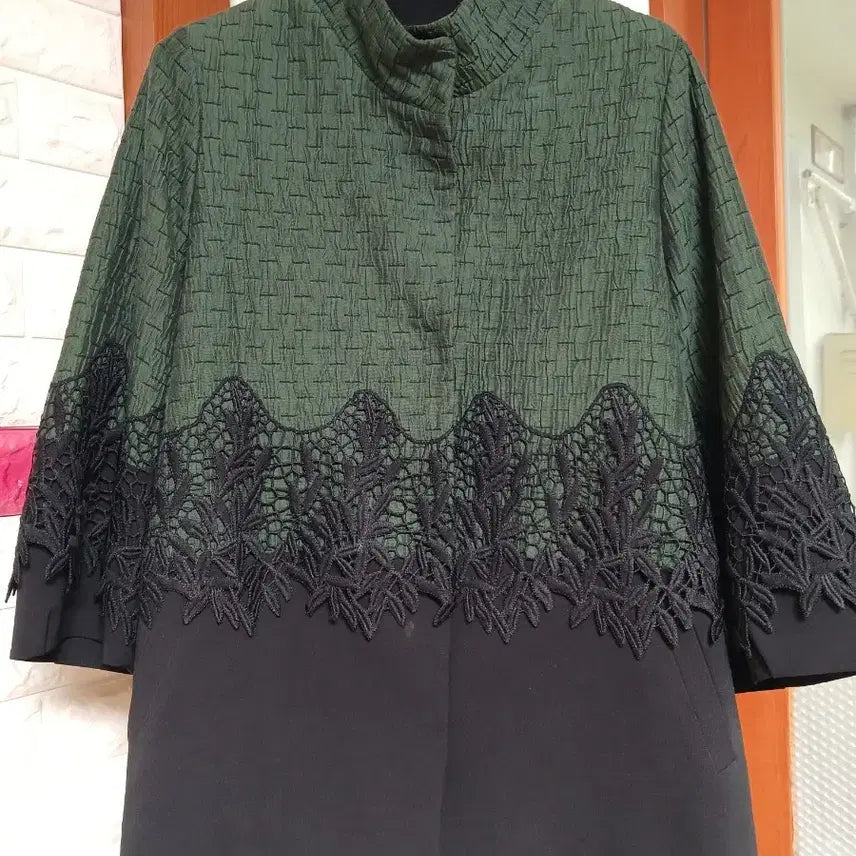[BUNJANG] Khaki Black Lace Panel Jacket / 카키 블랙 레이스 배색 자켓
