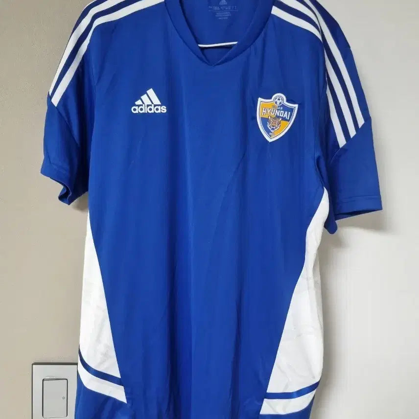 [BUNJANG] Ulsan Hyundai Adidas Training Top / 울산현대 지급용 트레이닝 팔아요