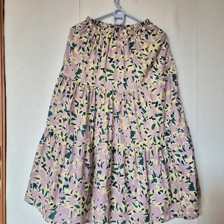 [BUNJANG] Floral Pattern Tiered Maxi Skirt / 잔꽃 패턴 캉캉 스커트