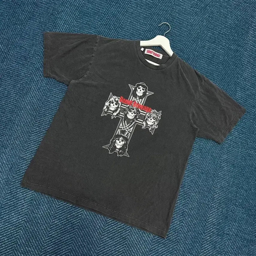[BUNJANG] Donut Revenge Guns N' Roses Graphic T-Shirt / 도넛리벤지 건스앤로지스 반팔티