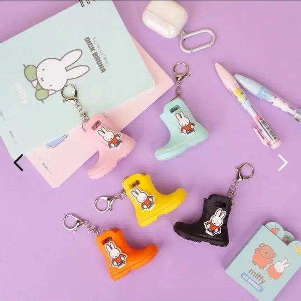 [BUNJANG] Miffy Rain Boot Keychain / 미피 장화 키링