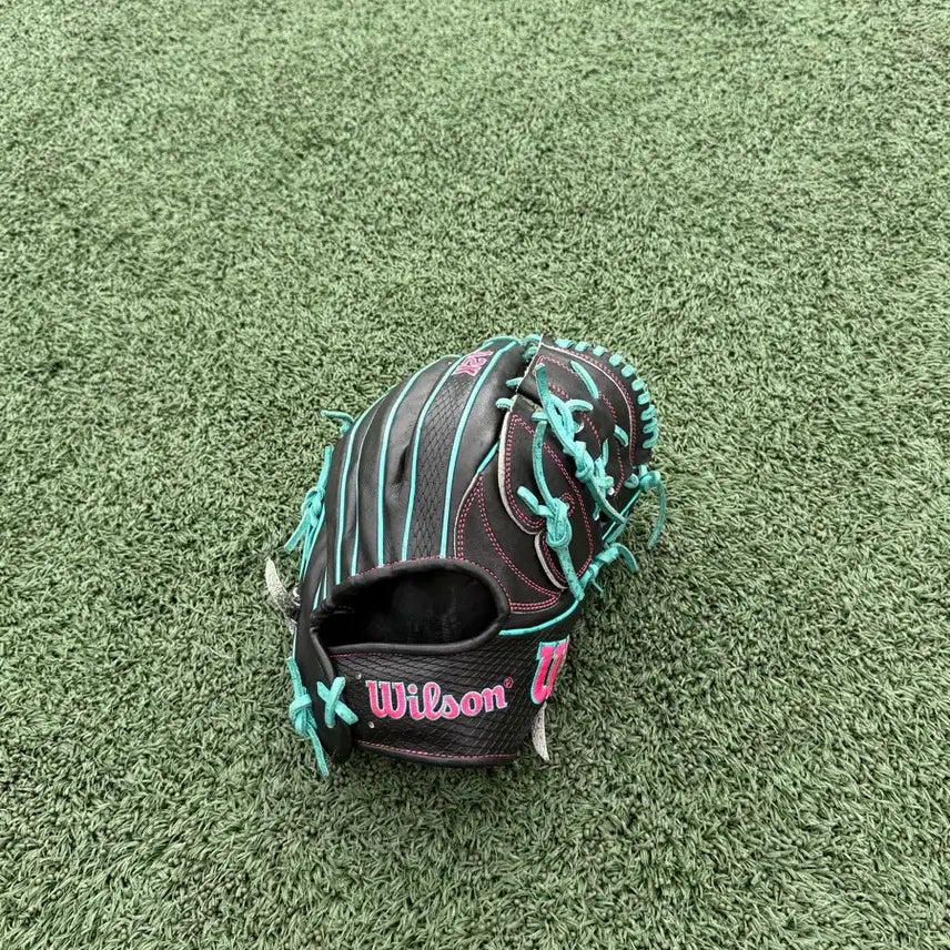 [BUNJANG] Wilson A2K Pitcher's Glove 12-inch / 윌슨 A2K 투수 글러브