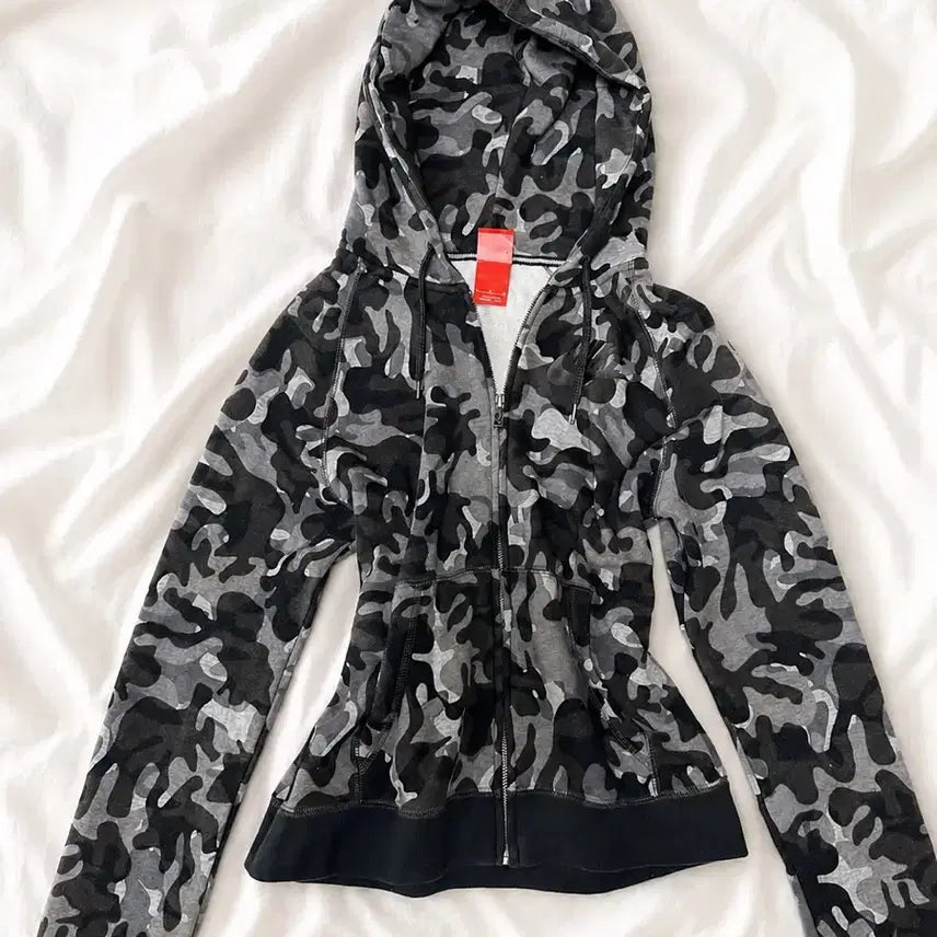 [BUNJANG] Vintage Y2K Nike Camo Zip-Up Hoodie / 빈티지 y2k 카모 나이키 후드집업