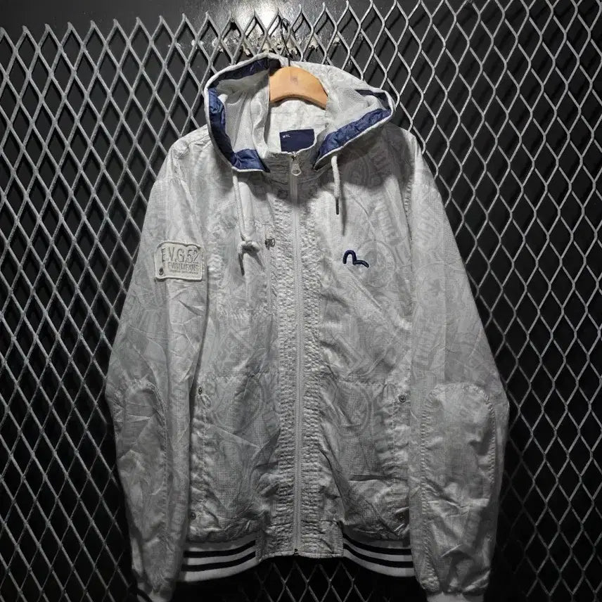 [BUNJANG] EVISU Windbreaker XL / 에비수 바람막이 XL