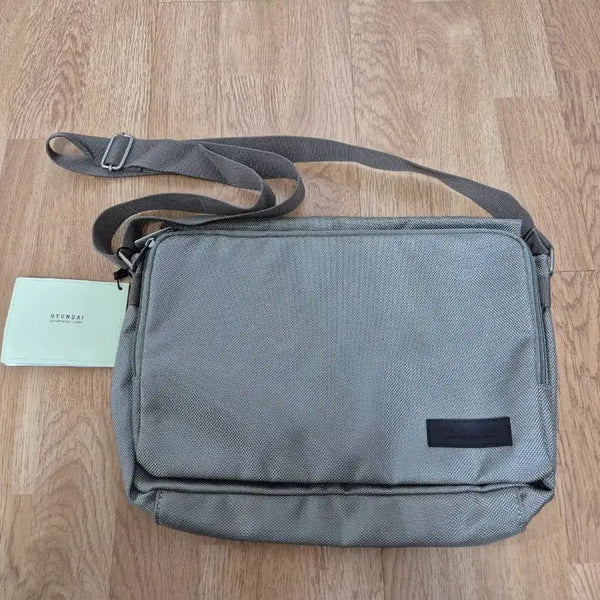 [BUNJANG] Urban Classic Grey Crossbody Bag / URBAN CLASSIC 어반클래식 그레이 크로스백