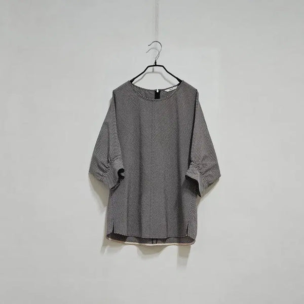 [BUNJANG] Jisense Black Pink Tone Batiste Loose Fit Long Blouse / 지센 바스락 롱블랏