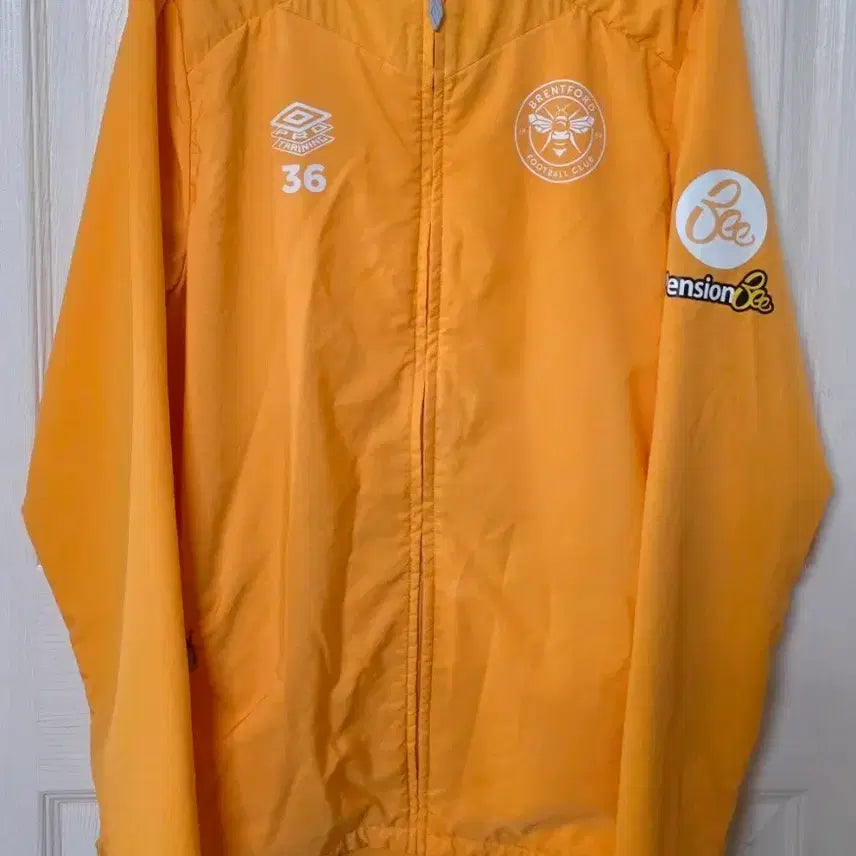 [BUNJANG] Brentford FC 20-21 Woven Track Jacket / [해외L] 20-21 브렌트퍼드FC 우븐 트랙자켓(집업 바람막이)