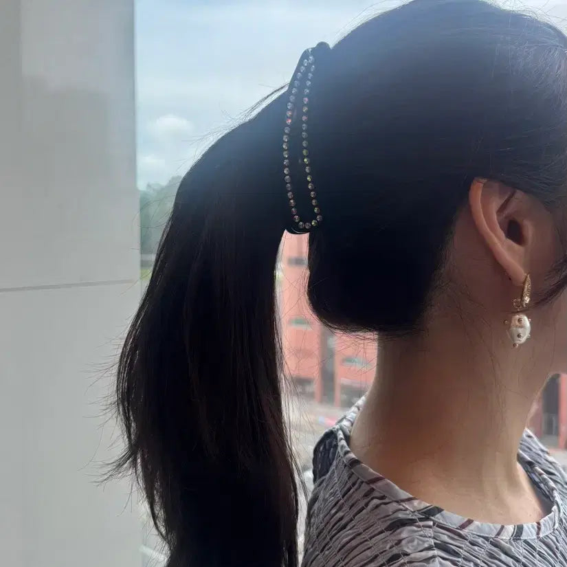 [BUNJANG] Opal Cubic Banana Hair Clip / 오팔빛 큐빅 바나나핀