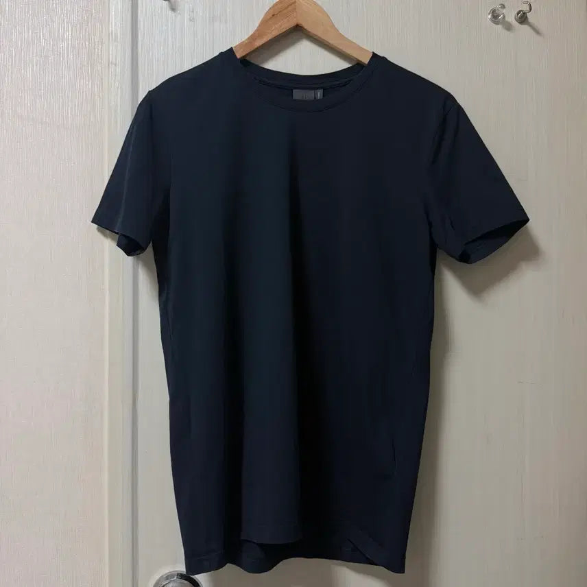 [BUNJANG] H&M Premium Cotton Muscle Fit Men's Short Sleeve T-Shirt / H&M 머슬핏 프리미엄 코튼 남성 반팔 티셔츠 S-M