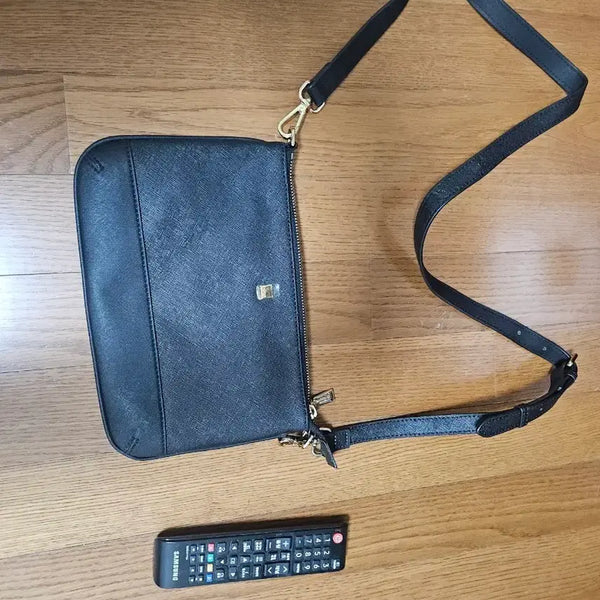 [BUNJANG] Nicole Leather Shoulder Bag Black / 니콜 가죽 숄더백 블랙 새가방