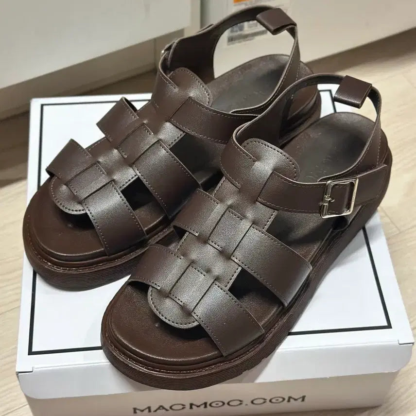 [BUNJANG] Macmoc Tera Sandals Mahogany / 마크모크 테라 샌들