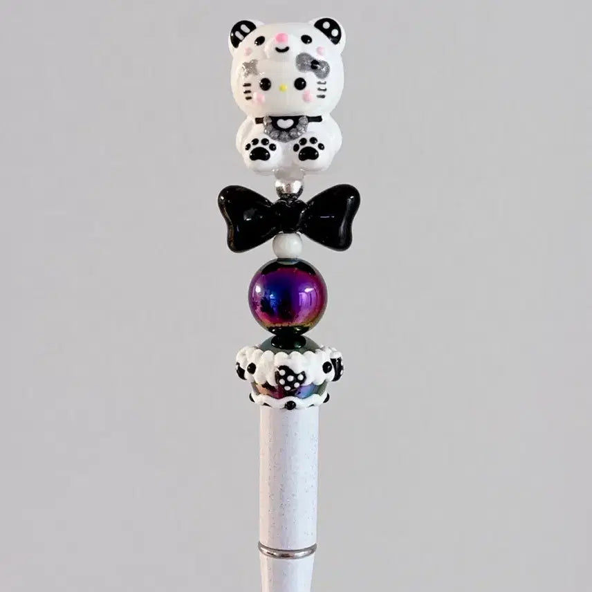 [BUNJANG] Monotone Kitty Figure Handmade Ballpoint Pen / 모노톤 키티볼펜 흑백키티 키티피규어 볼꾸비즈  수제볼펜