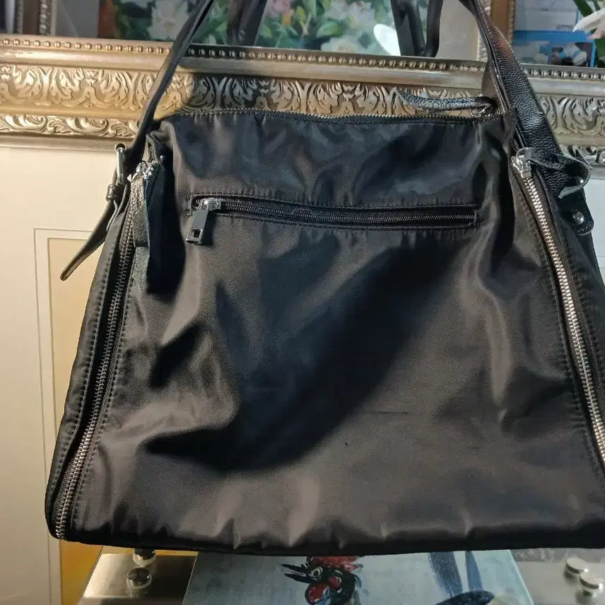 [BUNJANG] Black Nylon Shoulder Bag / 블랙 나일론 숄더백