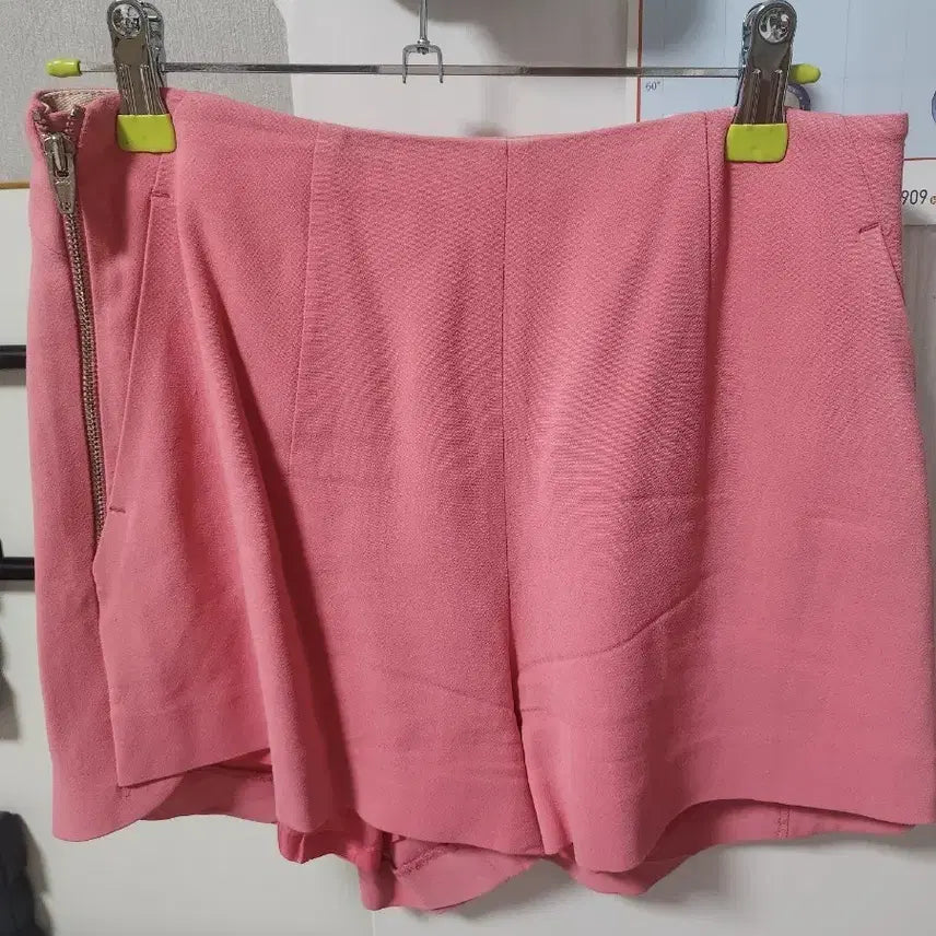 [BUNJANG] Sisley Pink Shorts Size 42 / 시슬리반바지 42