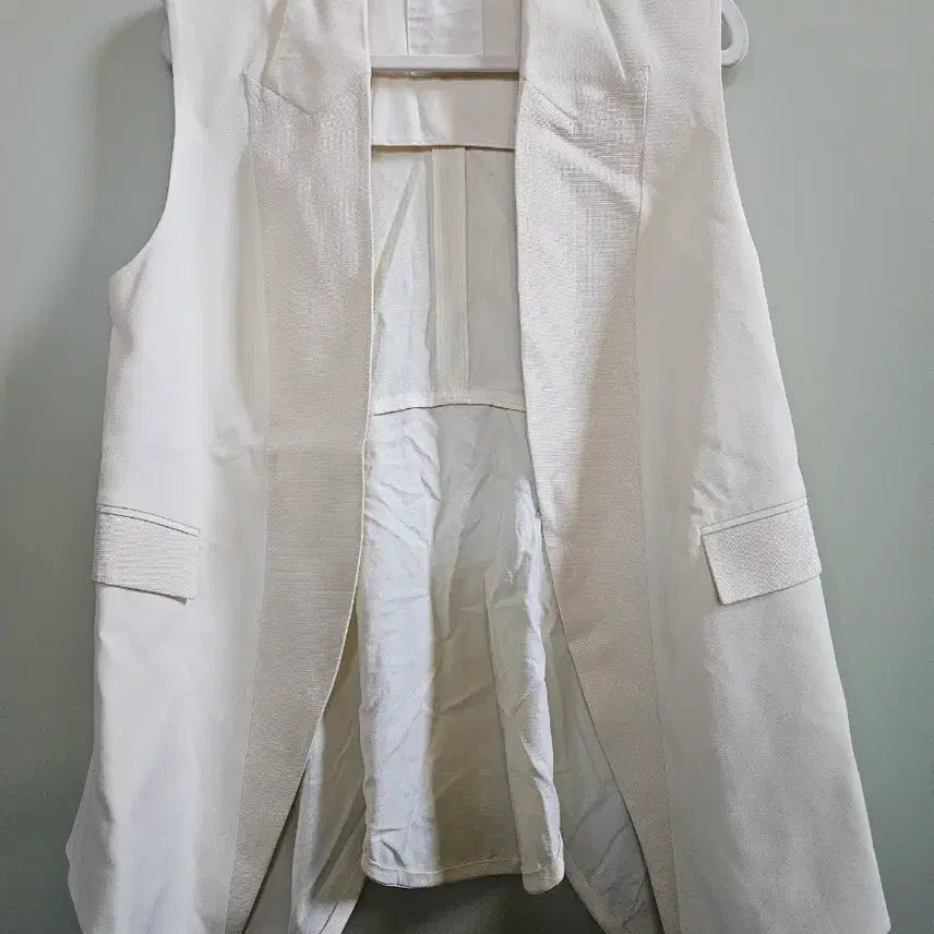 [BUNJANG] KUHO Sleeveless Jacket / 구호 민소매 자켓