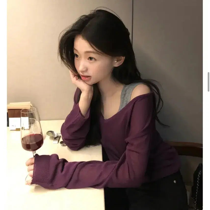 [BUNJANG] Purple Off-Shoulder Knit / 퍼플 오프숄더 니트